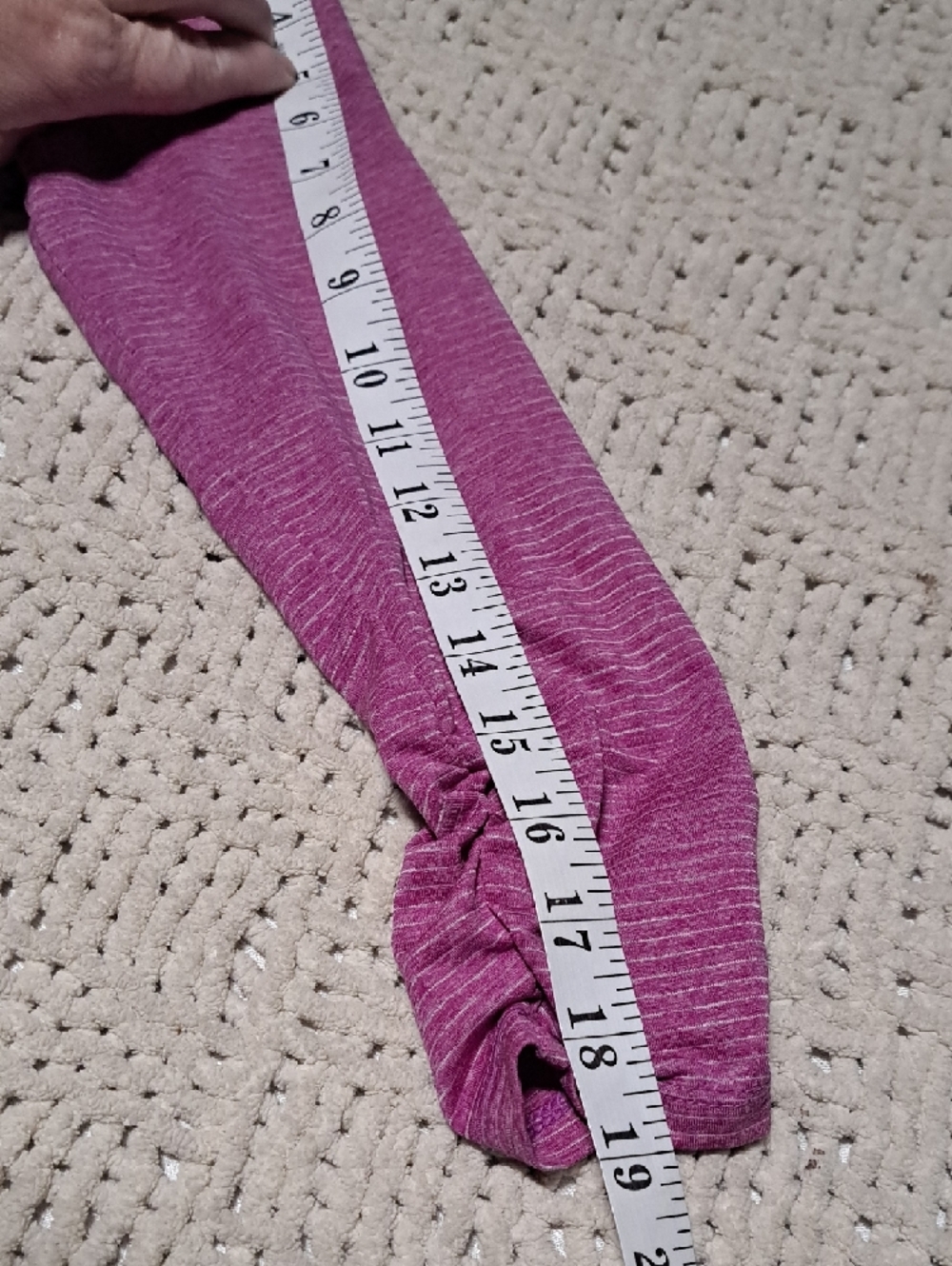 Eddie Bauer Heathered Magenta Long Sleeve V‑Neck Top - Picture 8 of 9